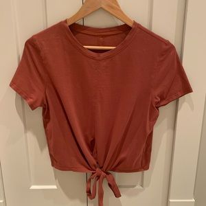 Lululemon crop tie top